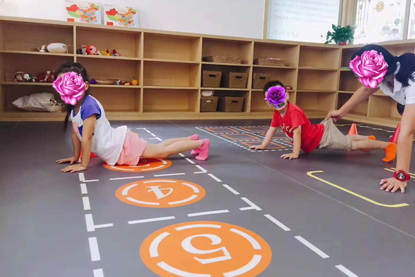 360私教功能地板.jpg 360私教功能地板.jpg